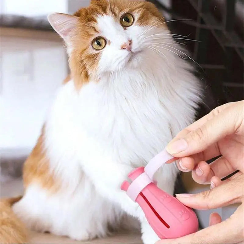 Silicone Pet Paw Protectors - 4-Piece Adjustable Grooming Boots for Cats and Dogs, Durable Anti-Scratching Protection for Baths, Safe and Reliable Design